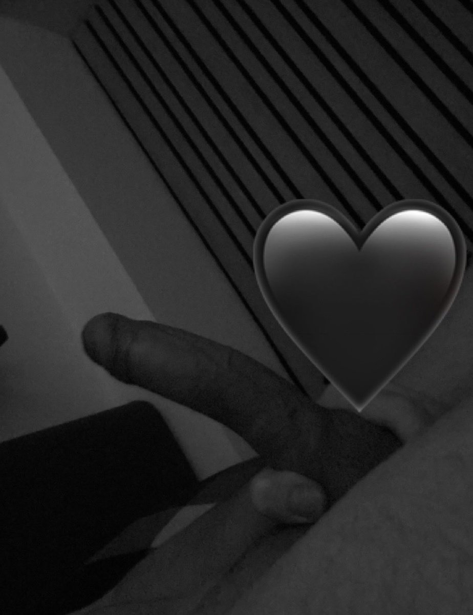 yourswitchbf_'s tweet photo. Been so horny lately, someone just use me already
#nsfwtwt #cnc https://t.co/ngWmOEliiT