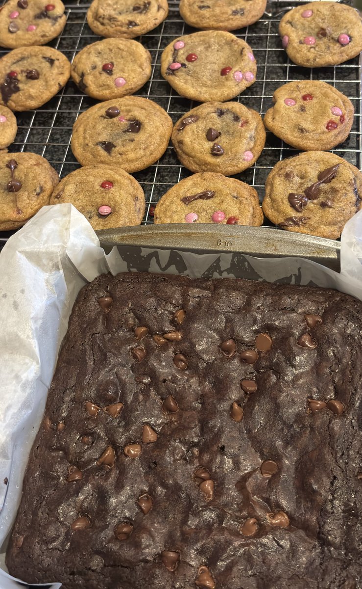 auntie Neeka tweet media