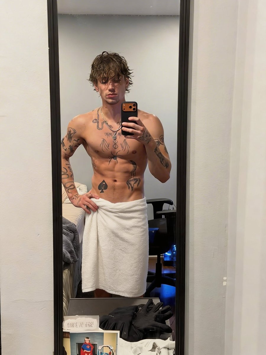 Jordan_P4c's tweet photo. Listo para la noche.

#SeductiveSunday

#FreeRol #SexRol https://t.co/wruiHm37Is
