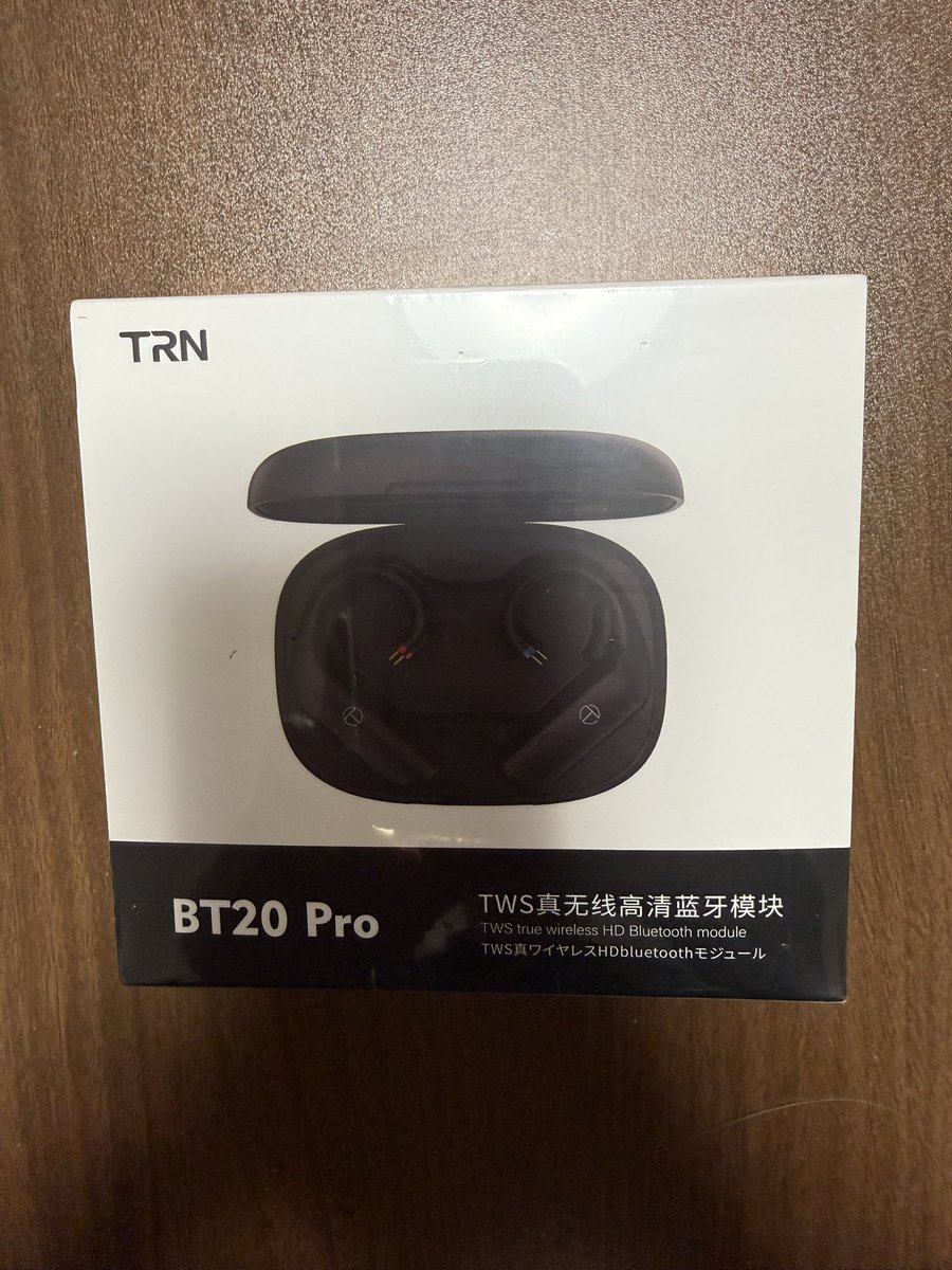 seventhgaia's tweet photo. アリエクセール終わる前に駆け込みで、
気になっていたTRN BT20 Pro買ってみた😋
詳しい仕様はまだよくわからんけど、好きなイヤホンのワイヤレス化できるのは良いなって😳
#TRN
#BT20Pro https://t.co/UBdctFJOak