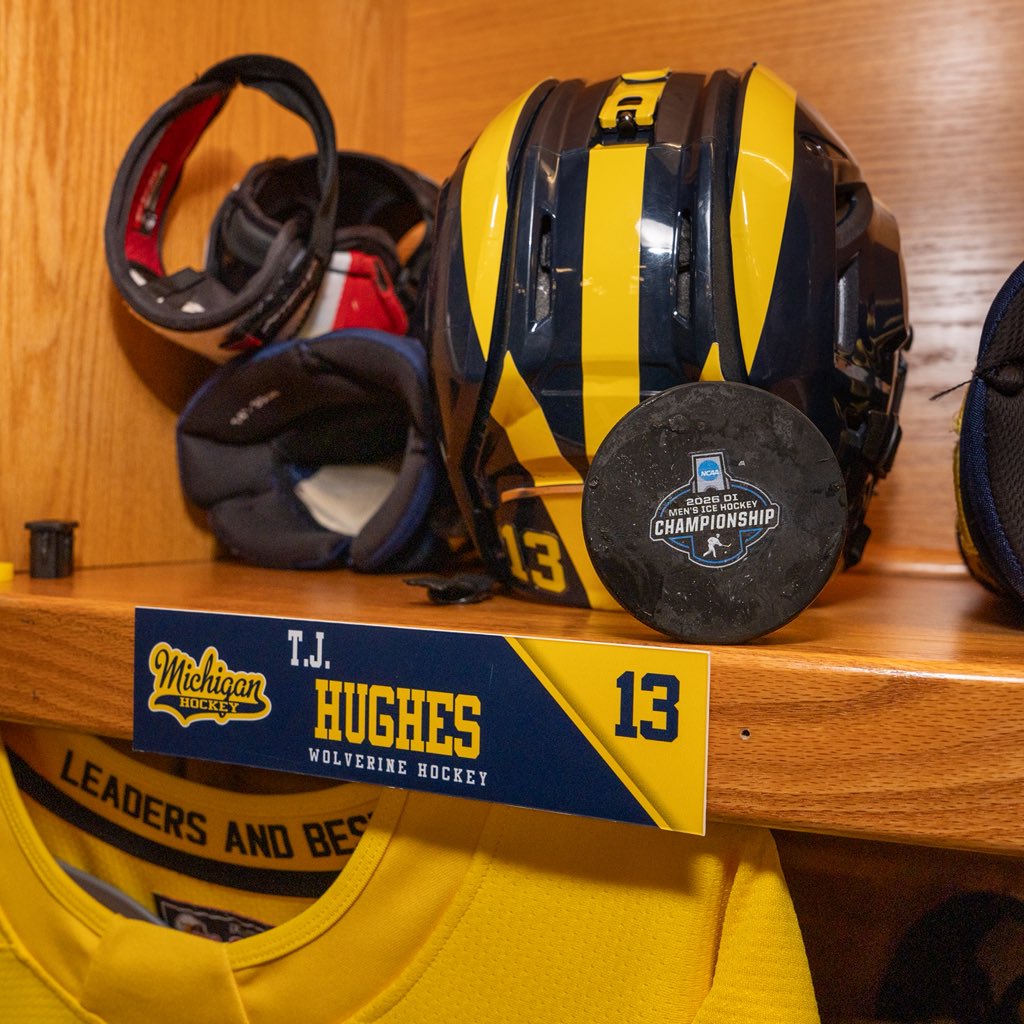 Michigan Hockey tweet media