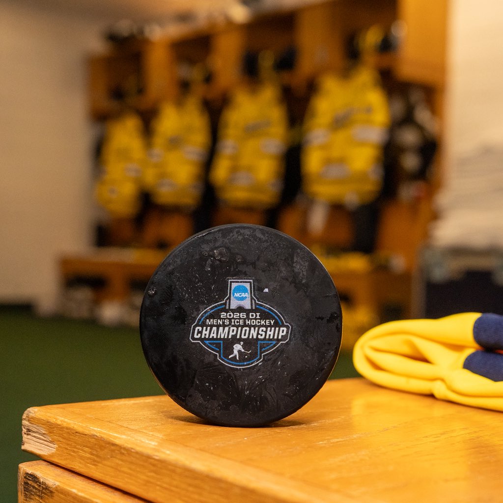 Michigan Hockey tweet media