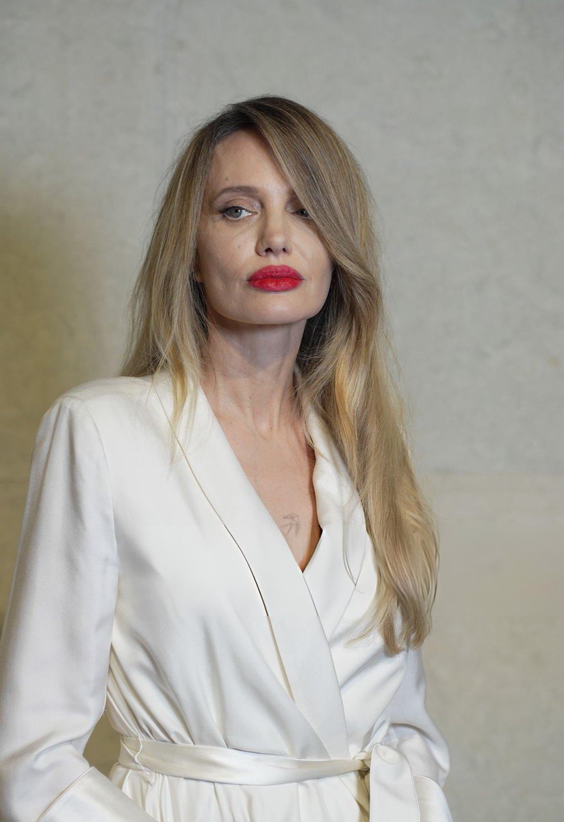 "عهـد" خبيرة مظهر🎖️image consultant tweet media