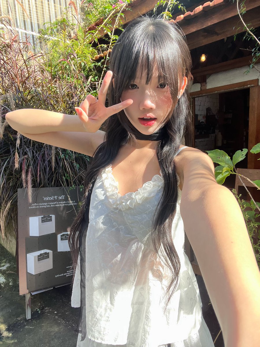 aglemnaja tweet media