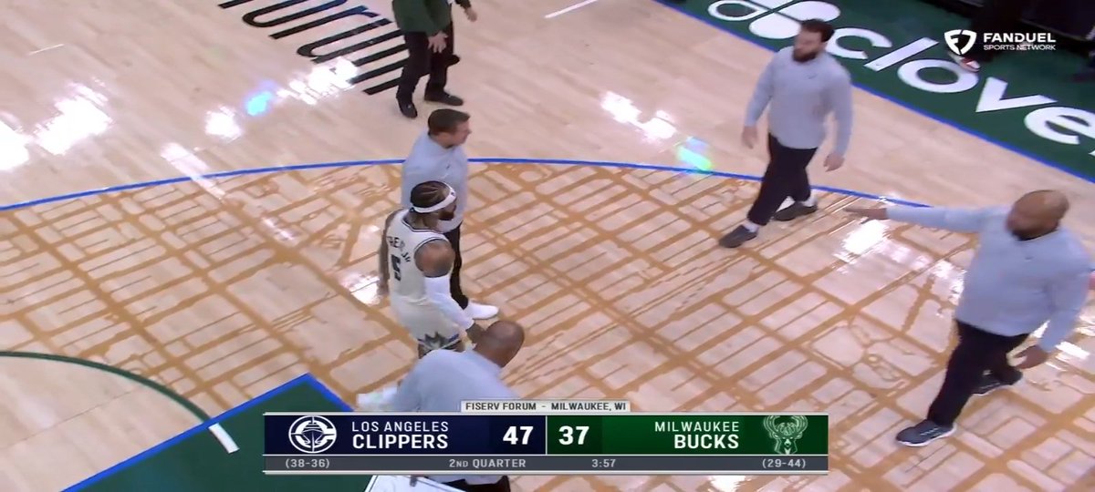 Jonathan tweet media