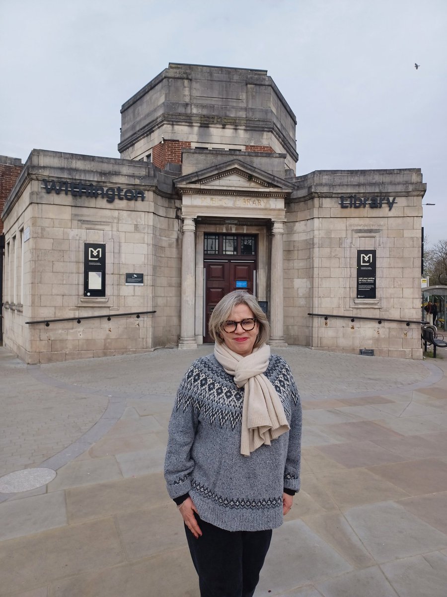 OldMoatLabour's tweet photo. 🌹Re-elect Suzannah Reeves on May 7th in Old Moat to:

🤾‍♀️ Invest in new youth provision

🛍 Continue to improve Withington Village

🌳 Campaign for a clean and green neighbourhood

🏛 Work with and support our local community groups.

🛝 Invest in new facilities in Old Moat Park https://t.co/0fOgb30JuC