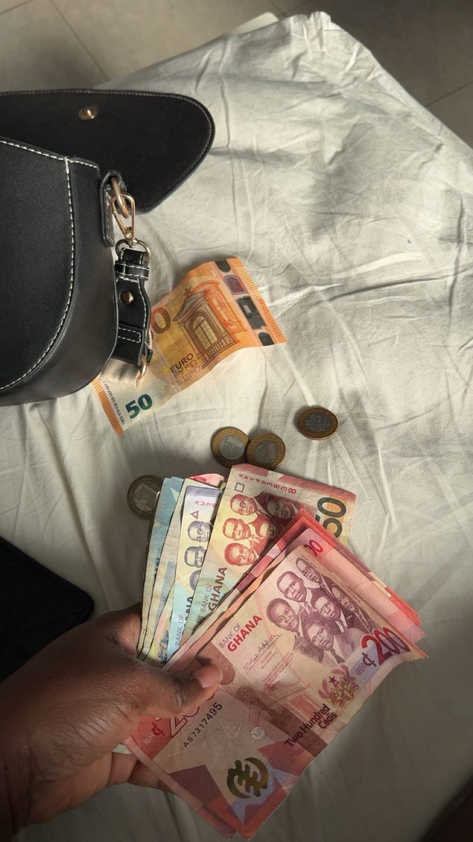 Ama Beauséjour🇮🇪🇬🇭 tweet media