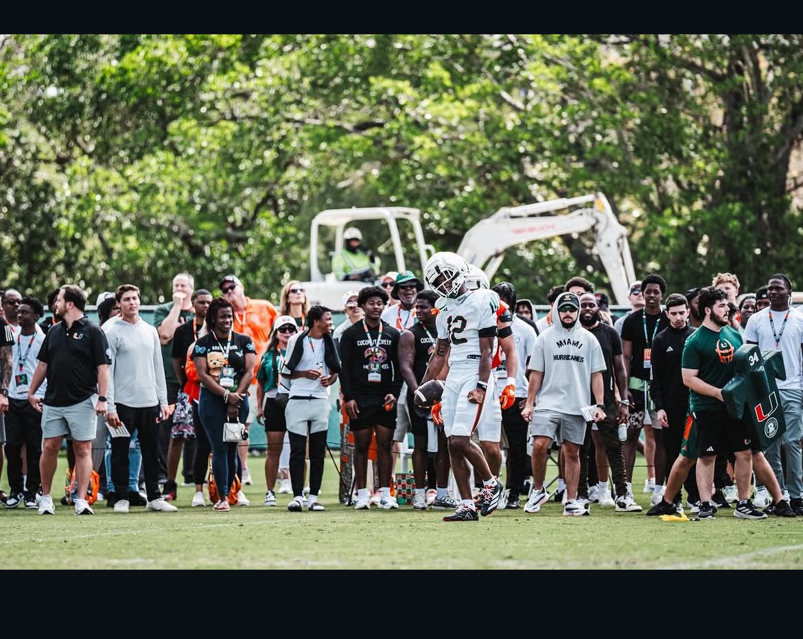 Brabra_Savage24's tweet image. Freshman WR Somourian Wingo with a BLURRRRRRR during the first padded practice!

He was ranked as the 6th best WR recruit in the Country! Ranked 2nd best in the state of Florida💪🔥🙌