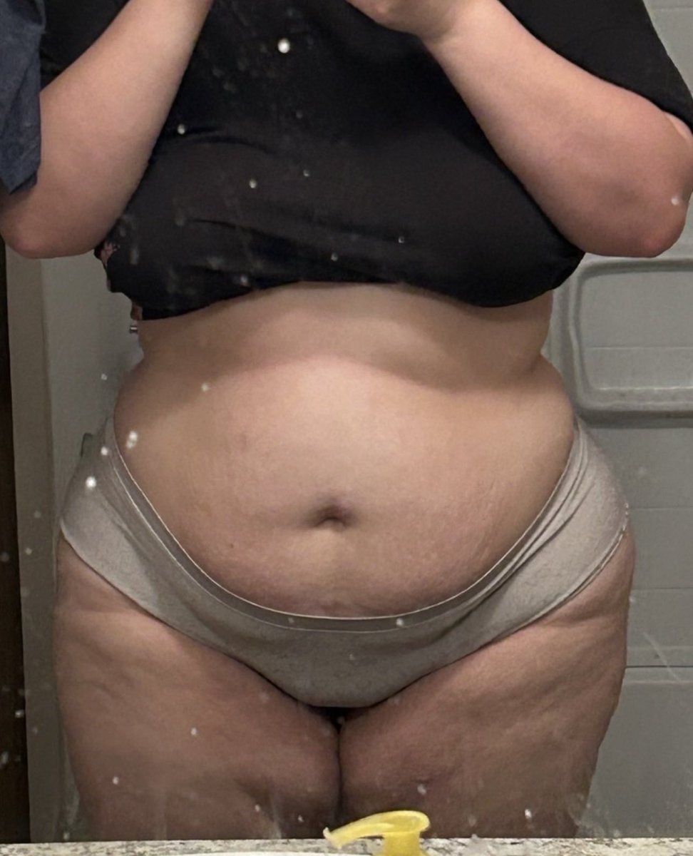 clover🪽💤 tweet media