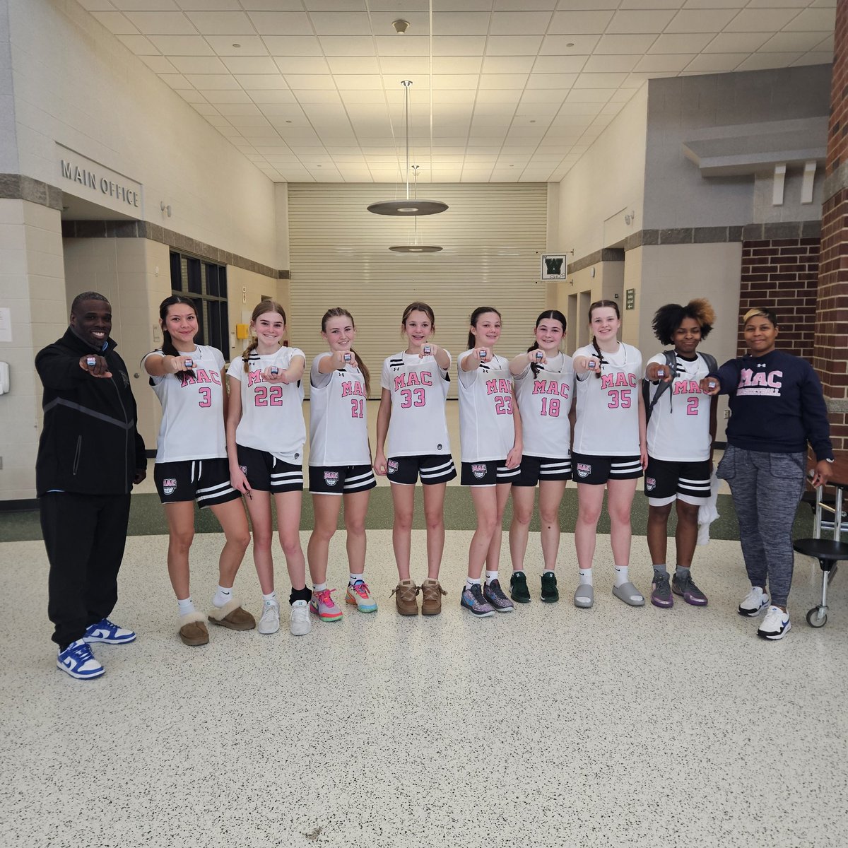 Mac Basketball tweet media