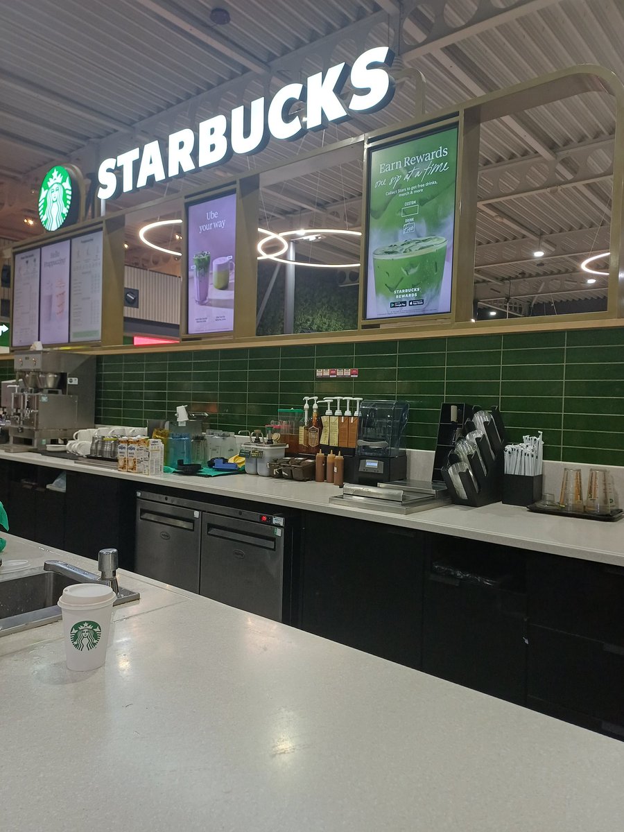 Mrs Quack tweet media