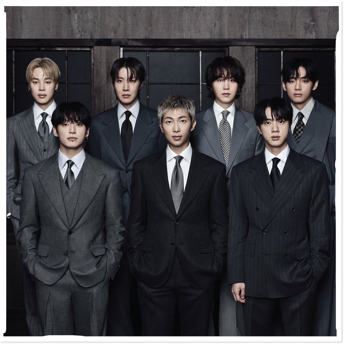 UpdateCharts tweet media