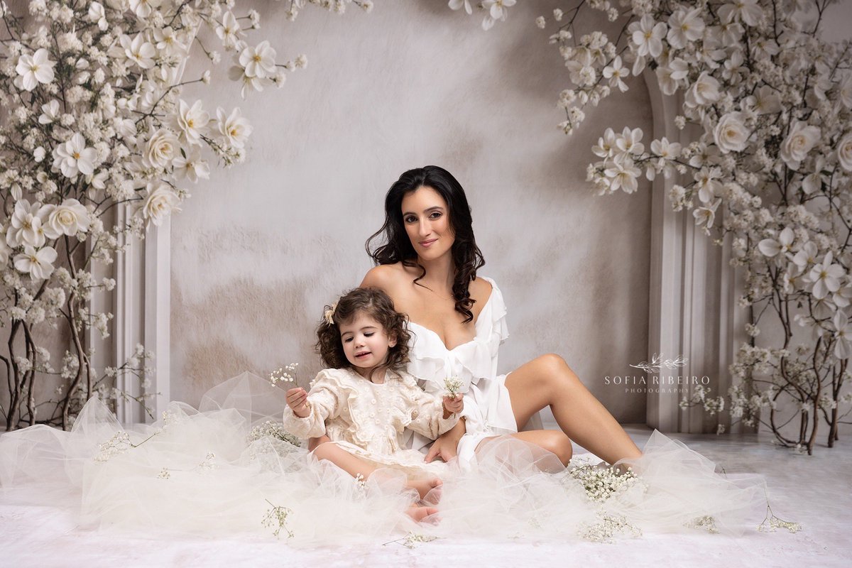 HazySkiesDesign's tweet image. ✨ Clients LOVE this setup

40% OFF all backdrops
Code: SAVE40

White Floral Arch 🤍
📸 Sofia Ribeiro Photography

#hsdbackdrops #maternityphotography #studiophotography #photography