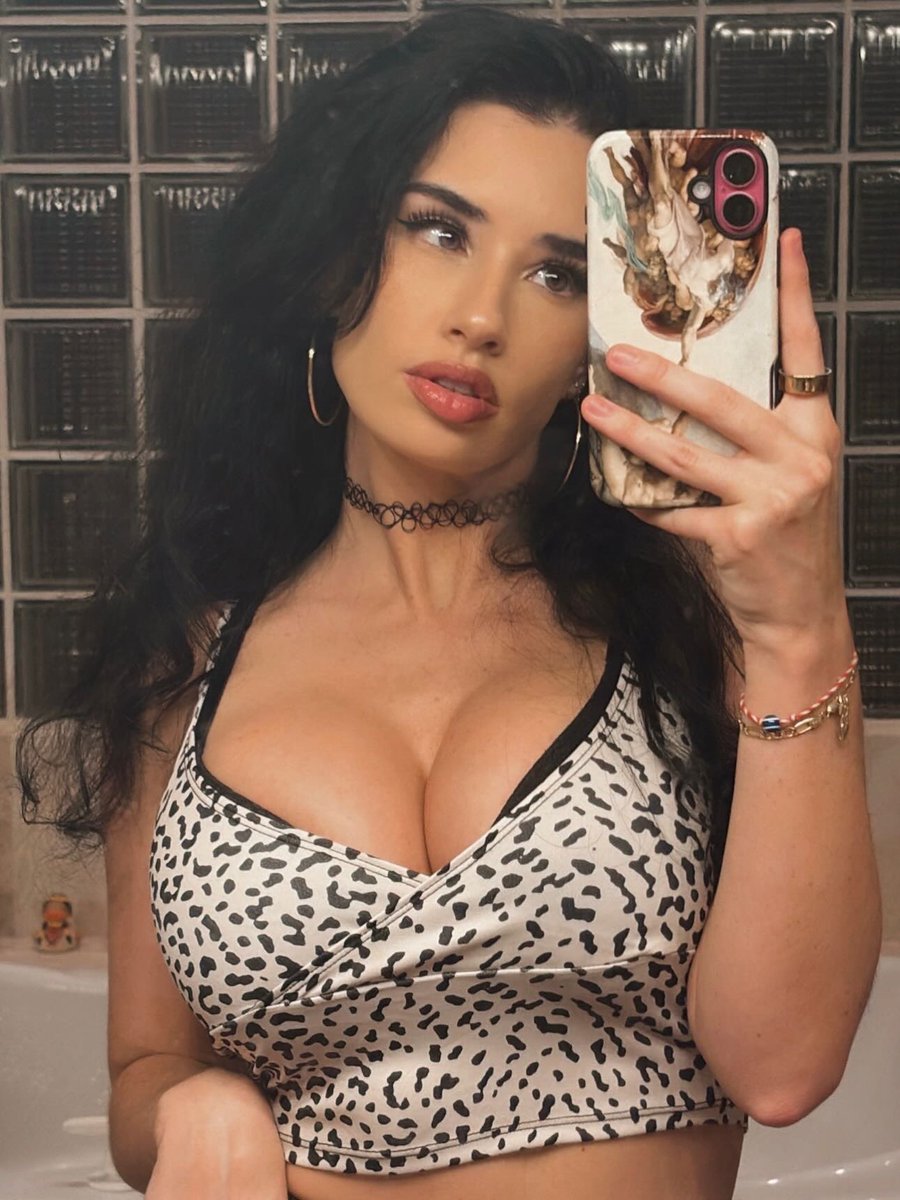 ✨Paris tweet media