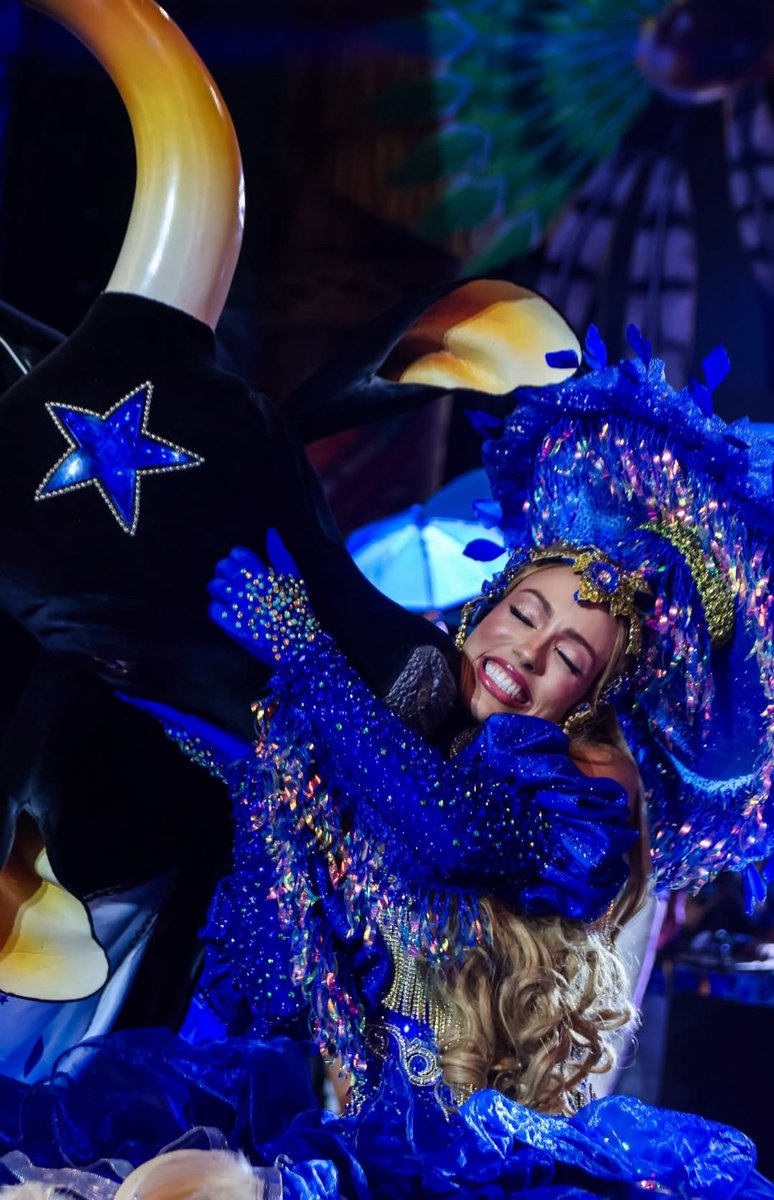 ana 🪇⭐💙 tweet media