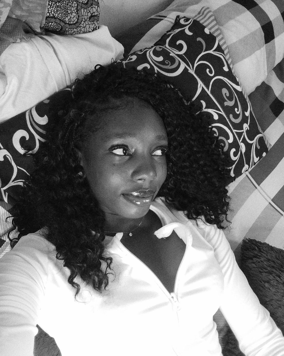 Chi chi 🍒 tweet media