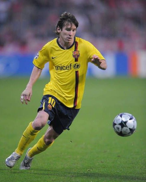 Messi Perfect Shots tweet media