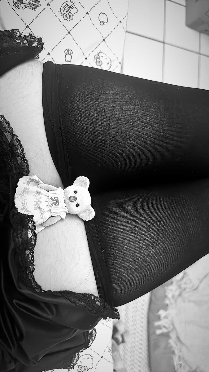 ROOOOOOOOOOOOOOOOOOOOOOB MAMA TRONCO tweet media