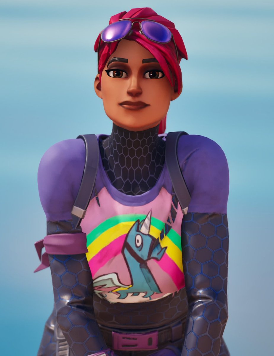 Should I  change my pfp? Or do y'all like it how it is now 🙈✨️?