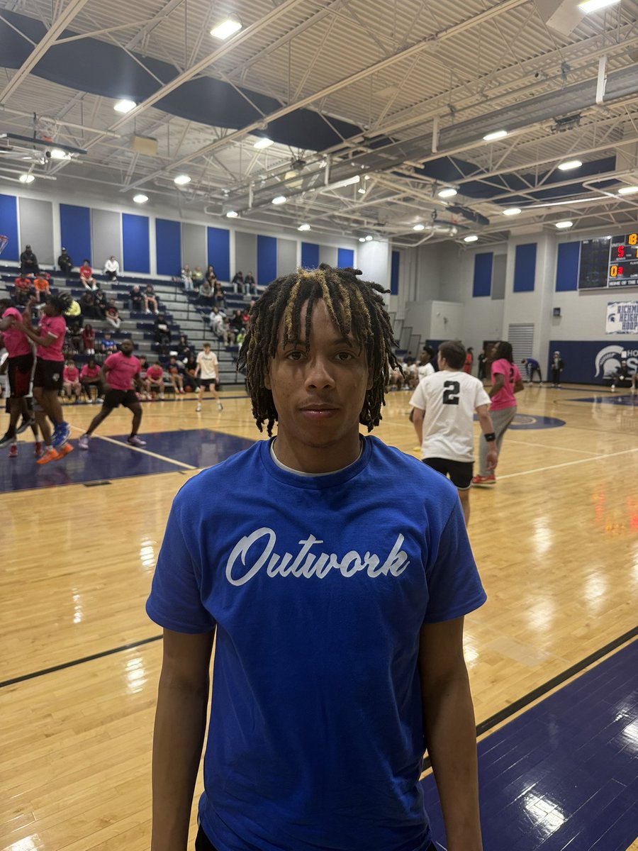 Outwork Basketball tweet media