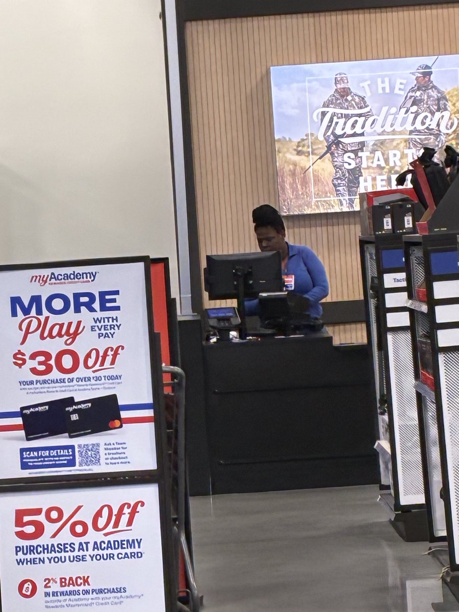 Sharon Smith tweet media