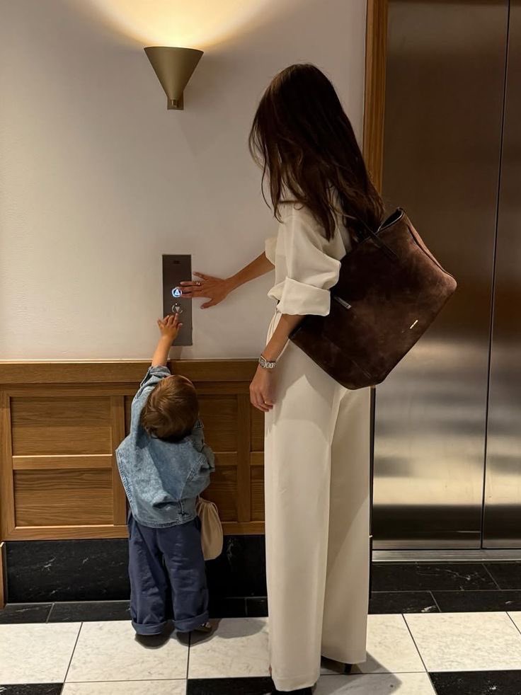 Avazoey_'s tweet photo. me with my future baby https://t.co/6wat3LDlz2
