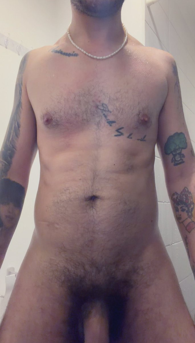 MrGabolicious 👽 tweet media