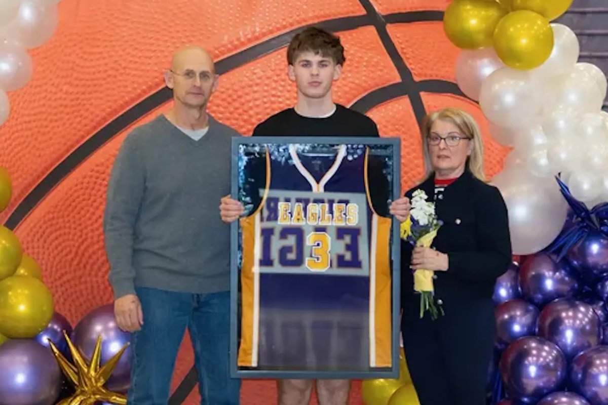 The Daily Sneed™ tweet media