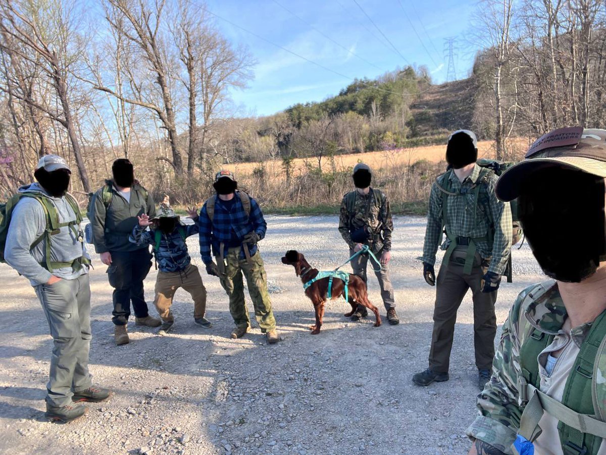 KentuckyKPC's tweet photo. Find some folks and do the things. Over the weekend some of the KPC got together and put in some miles through some of Kentuckys finest hills and hollers. #trainlocal https://t.co/dGDV6P6PDe