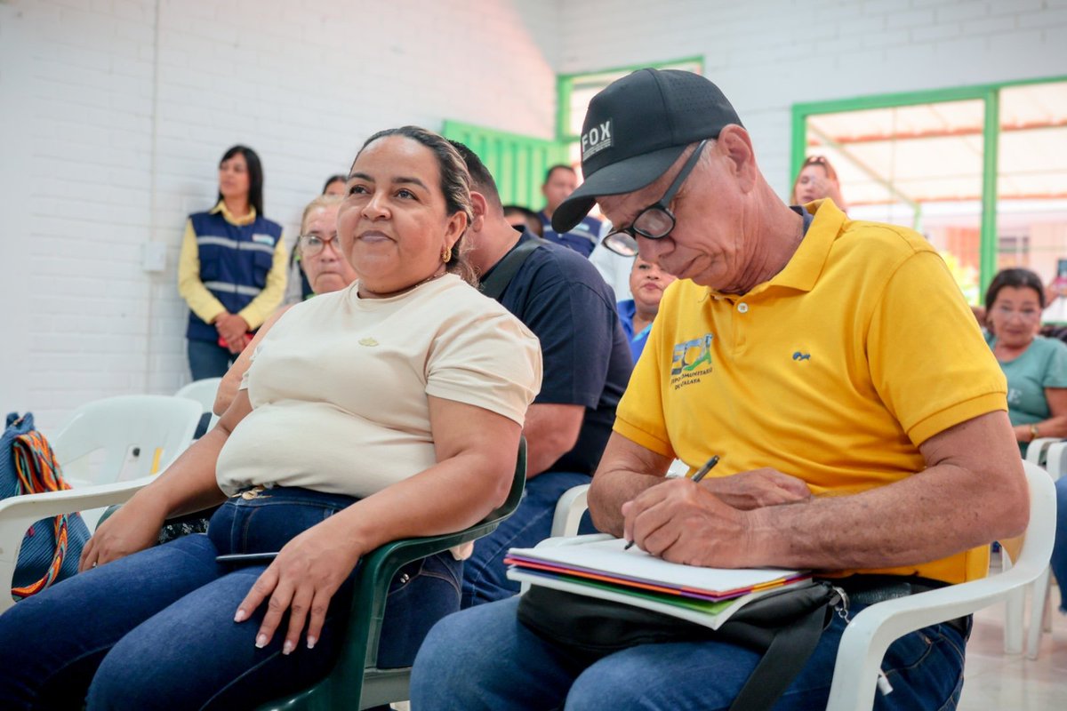 ProsperidadCol's tweet photo. El #PAS de #LaErmita en #Cúcuta avanza y se consolida como realidad para la comunidad.
📍 #NorteDeSantander | Con un 42 % de ejecución y una inversión superior a $2.900 millones, el Punto de Abastecimiento Solidario avanza como una infraestructura estratégica para combatir el hambre y fortalecer la economía popular, solidaria y comunitaria.
En el marco de este proceso, realizamos la auditoría visible del proyecto, un espacio de diálogo con la comunidad para socializar los avances de la obra, escuchar sus aportes y fortalecer el control social sobre los recursos públicos.
Esta iniciativa hace parte de los esfuerzos del Gobierno nacional para fortalecer la economía popular y avanzar en la garantía del derecho a la alimentación, a través de inversiones que impactan de manera directa el bienestar de las comunidades y el desarrollo de los territorios.