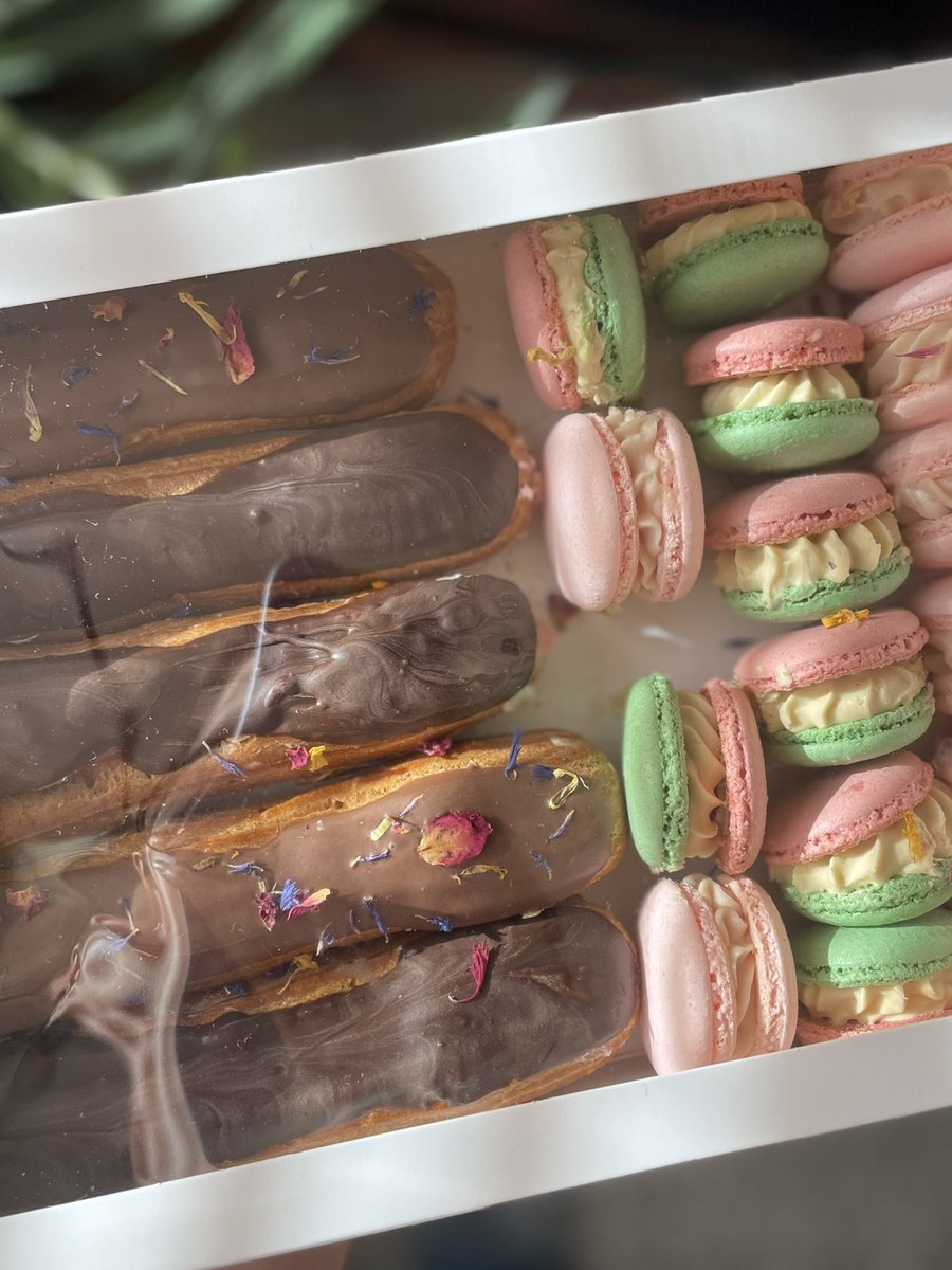 жінка в позиції жерти tweet media