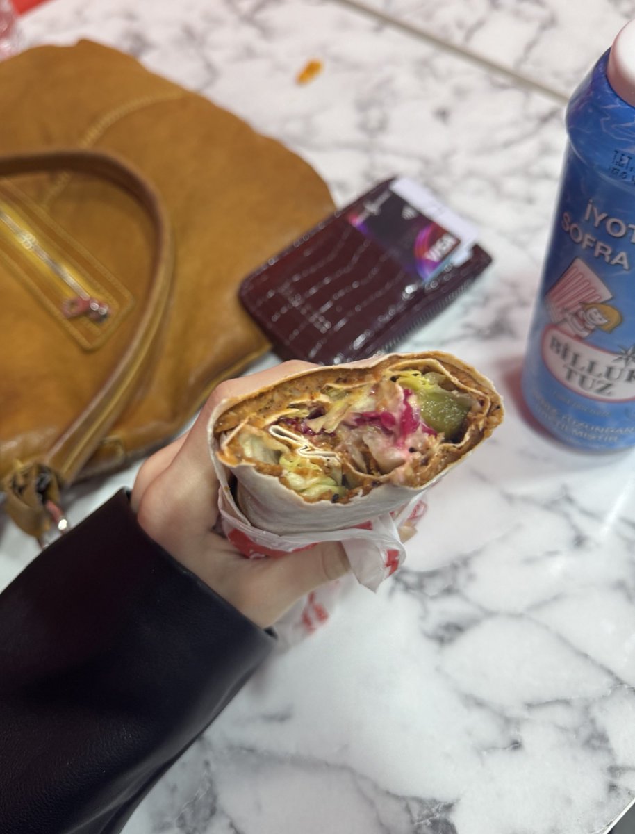 sky .✦ ── ≽^• ˕ • ྀི≼ tweet media