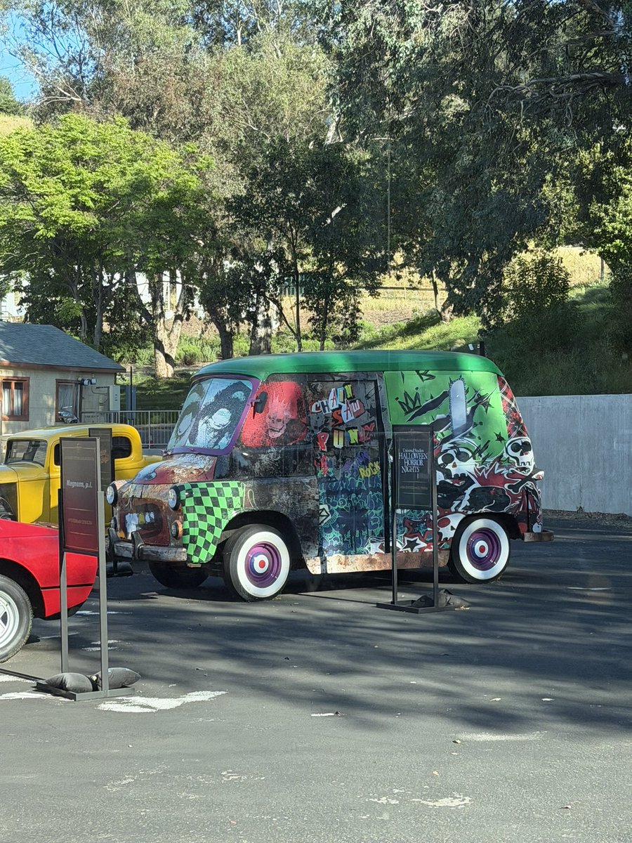 TLEV Media tweet media