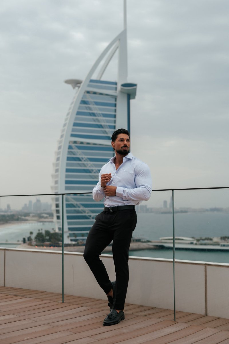 FatherSons_'s tweet image. Gentleman’s Look 🤌🏾
[ NEW — Oxford Classic Stripe Stretch Shirt ]

→ fathersonsclothing.com/products/fathe…

#shirt #bodybuilder #menswear