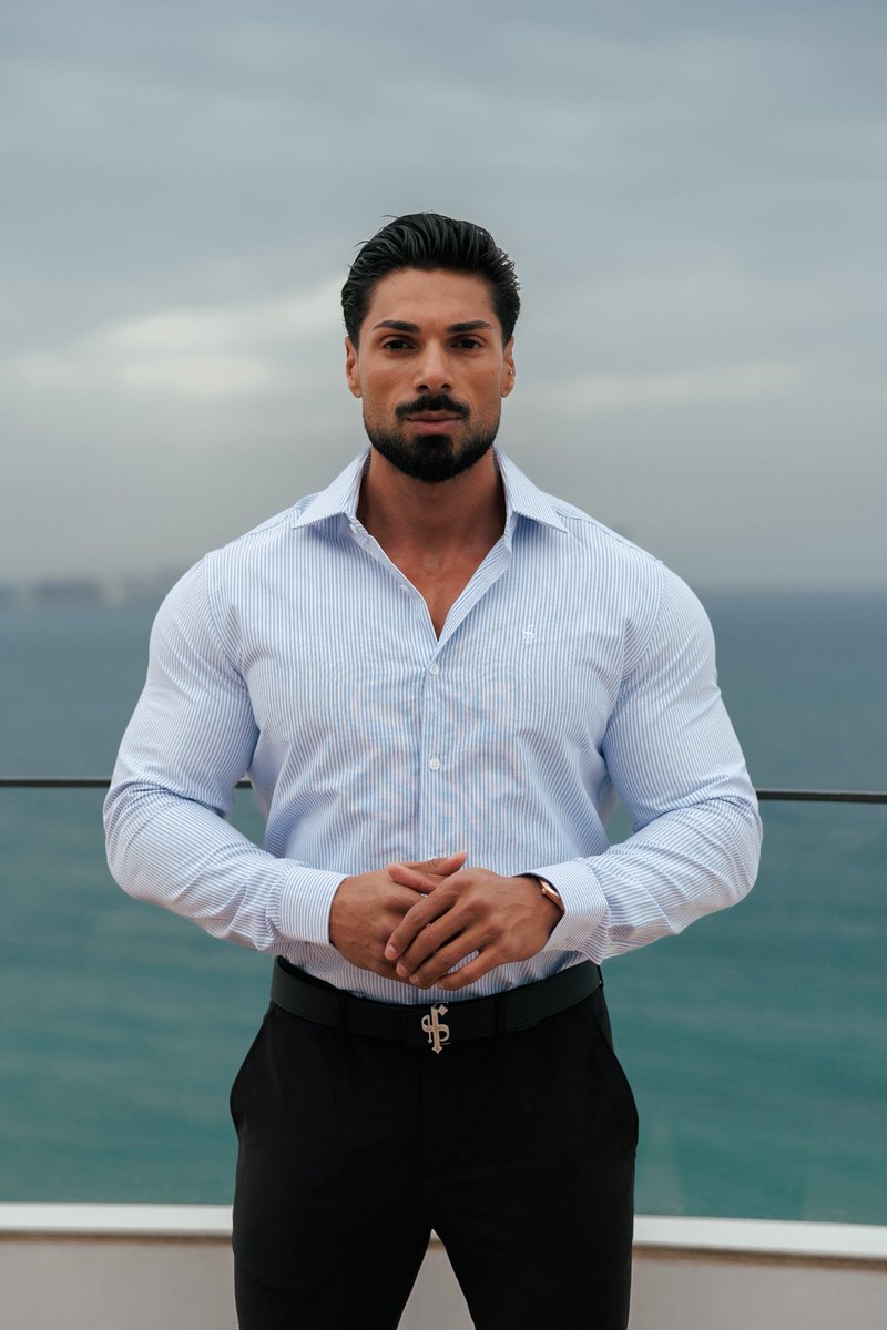 FatherSons_'s tweet image. Gentleman’s Look 🤌🏾
[ NEW — Oxford Classic Stripe Stretch Shirt ]

→ fathersonsclothing.com/products/fathe…

#shirt #bodybuilder #menswear