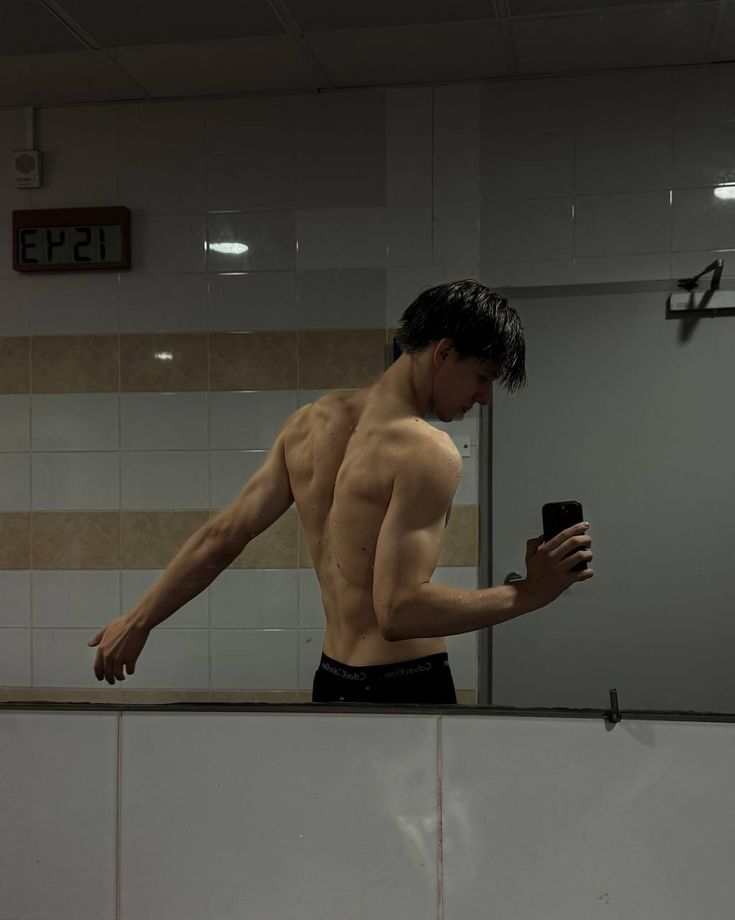 𝙼𝚒𝚔𝚎𝚢 𝘈𝘨𝘳𝘦𝘴𝘵𝘦 tweet media