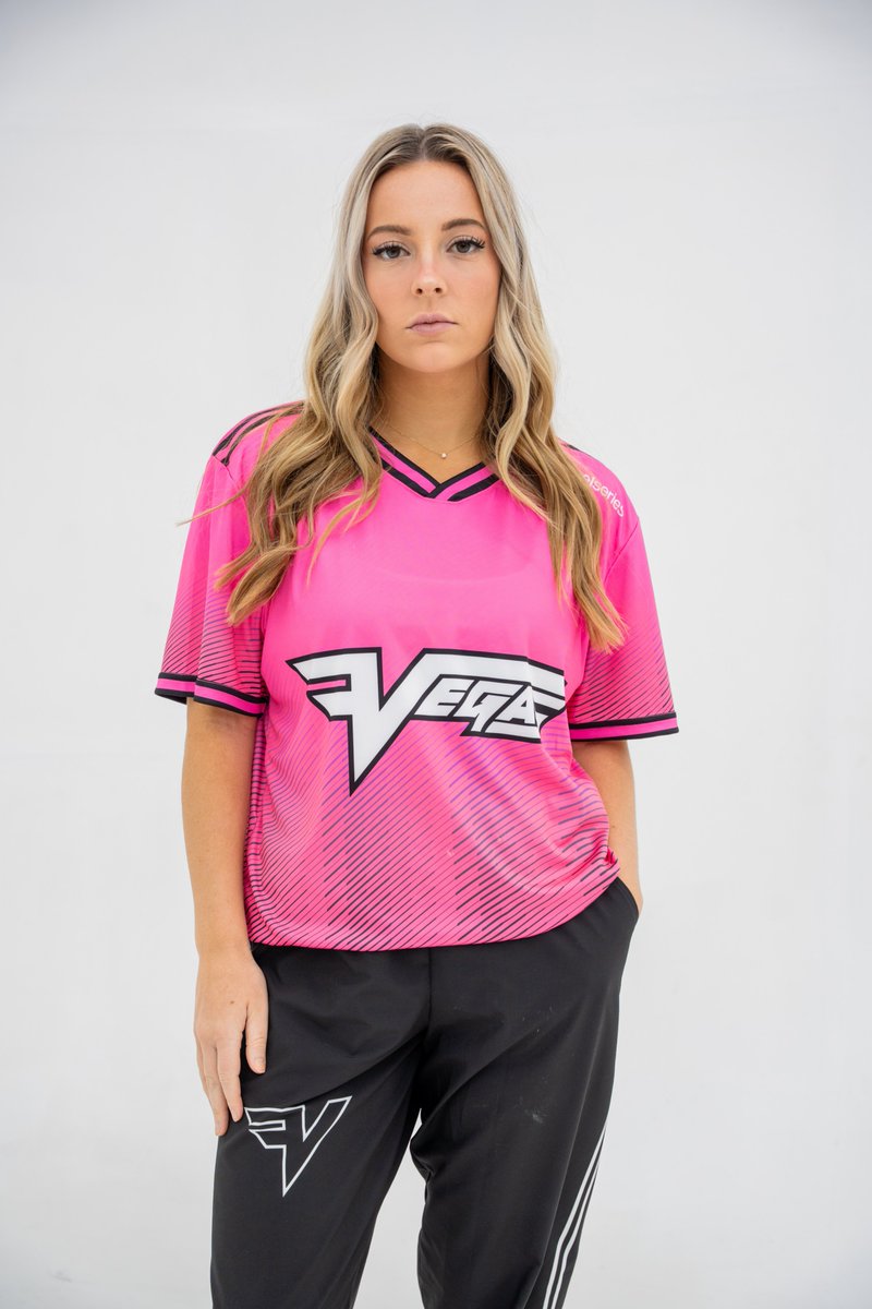 The Blonde Broker tweet media