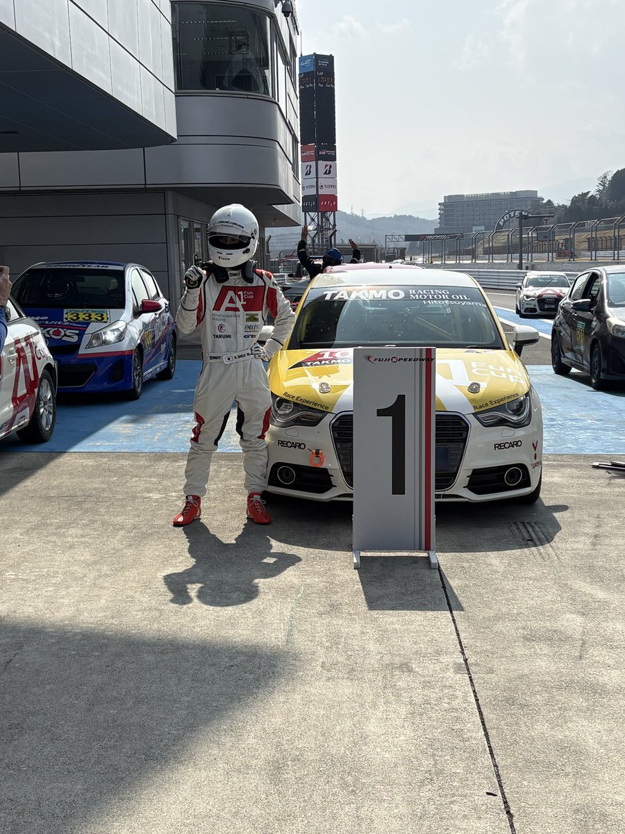 Pista racing-sim tweet media