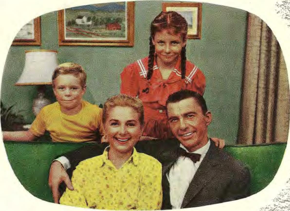 FrankMalfitano's tweet image. FORGOTTEN TV SHOWS: NORBY, 1955 NBC #Norby #tvshow #sitcom #color #1950s #DavidWayne #banker #smalltown #familyshow #JoanLorring #CarolVeazie #JackWarden #PaulFord #MaxineStuart #RalphDunn #forgottentvshows