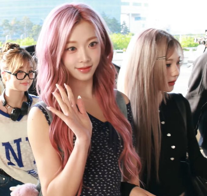 daily tripleS tweet media