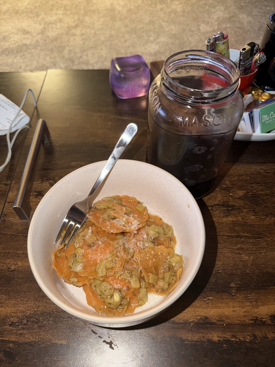 ليلى lei lei tweet media