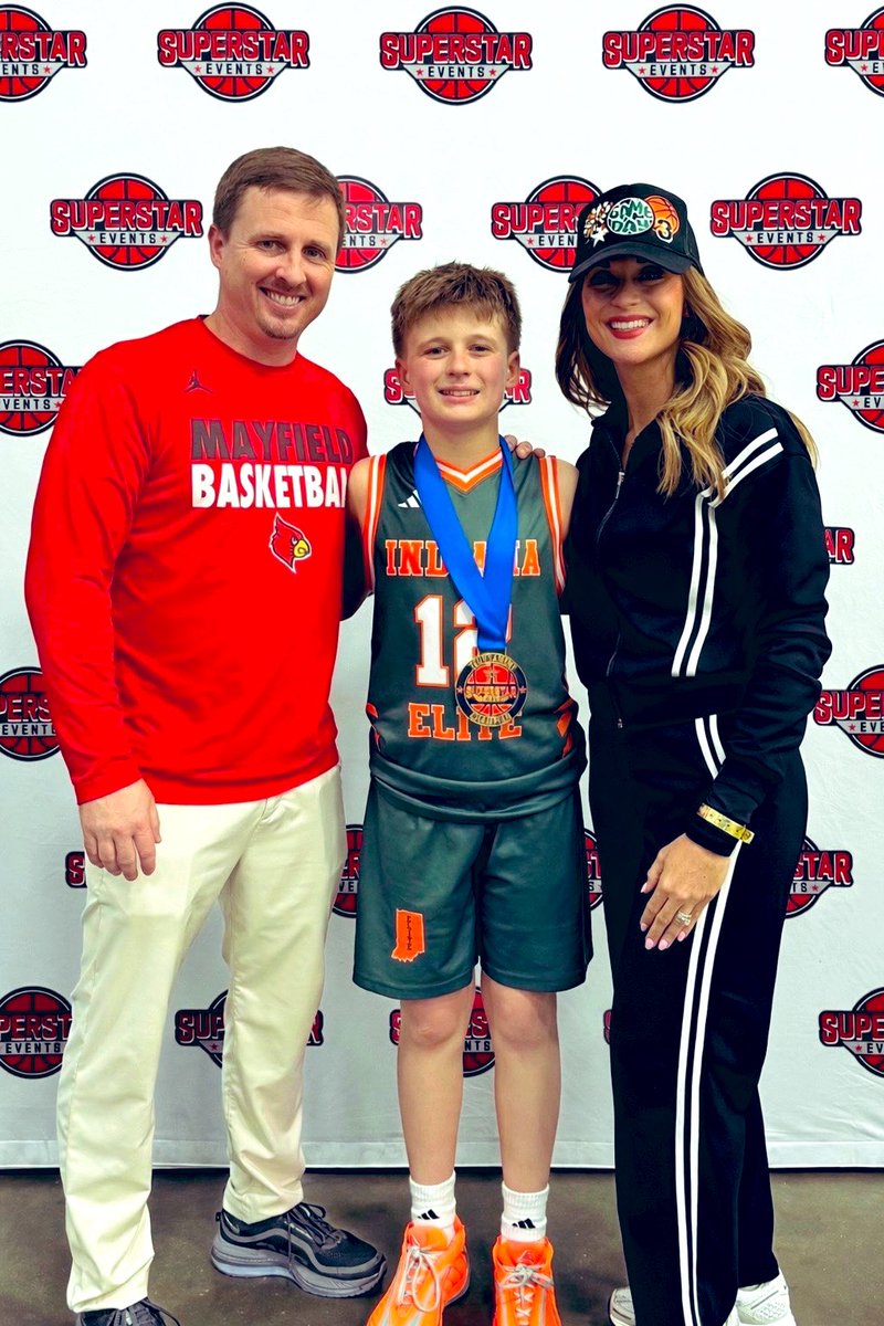 Coach_Croft12's tweet photo. Starting a new journey on the Jr 3SSB Circuit with Nolan and Indiana Elite! The team went 3-1 in their first circuit weekend in Mishawaka and won a tournament this weekend in Indy! Love this dude and the memories we’re getting to make as a family through the game of basketball! https://t.co/9vHNg2PIB8
