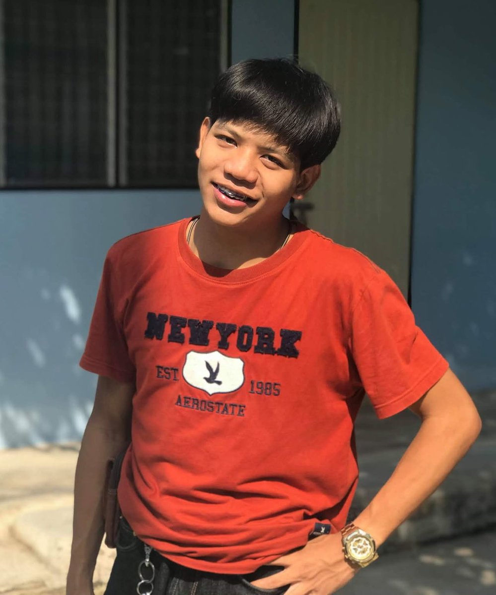 BIGCOLA2001's tweet photo. ผม = ×ूाीू https://t.co/iLG7HzmQ7u