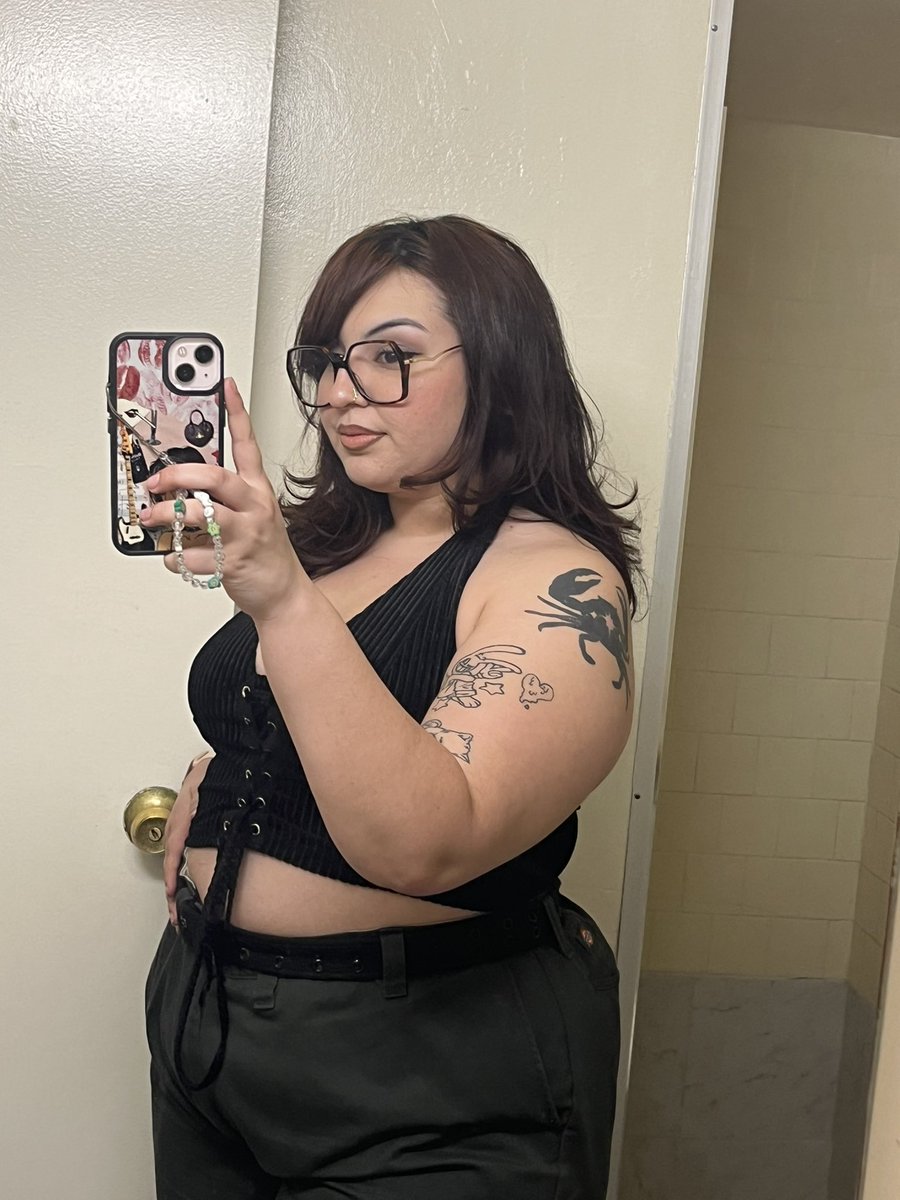 B e t h ‎ tweet media