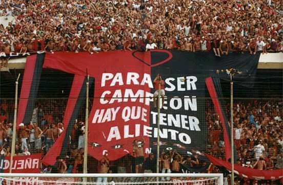 Gran bandera.
Alguno sabe porque no la colgaron mas?