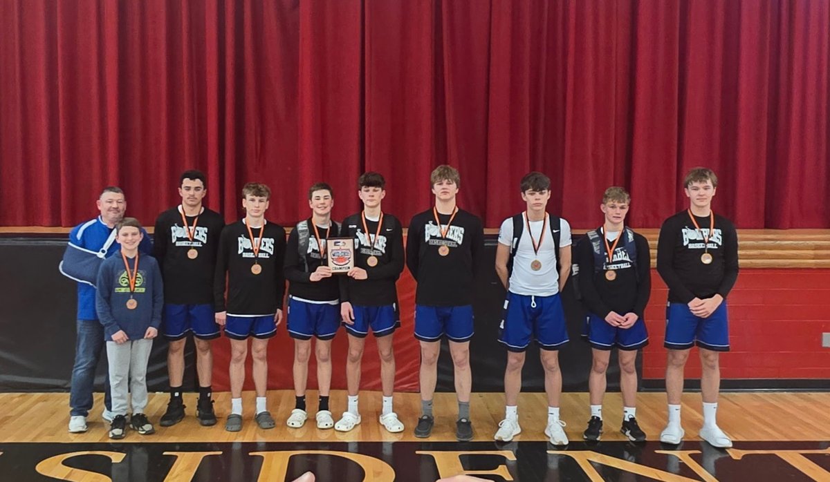 findlaybombers's tweet photo. What an outstanding showing by the Findlay Bombers at the Mid-Ohio Basketball Classic hosted by OYB!  The 9th Boys (Coach Young), the 8th Boys (Coach Kin) &amp; the 7th Boys (Coach Newlove) all won their divisions while the 5th finished runner-up!  GREAT job Boys! https://t.co/Wdm383n9Lx