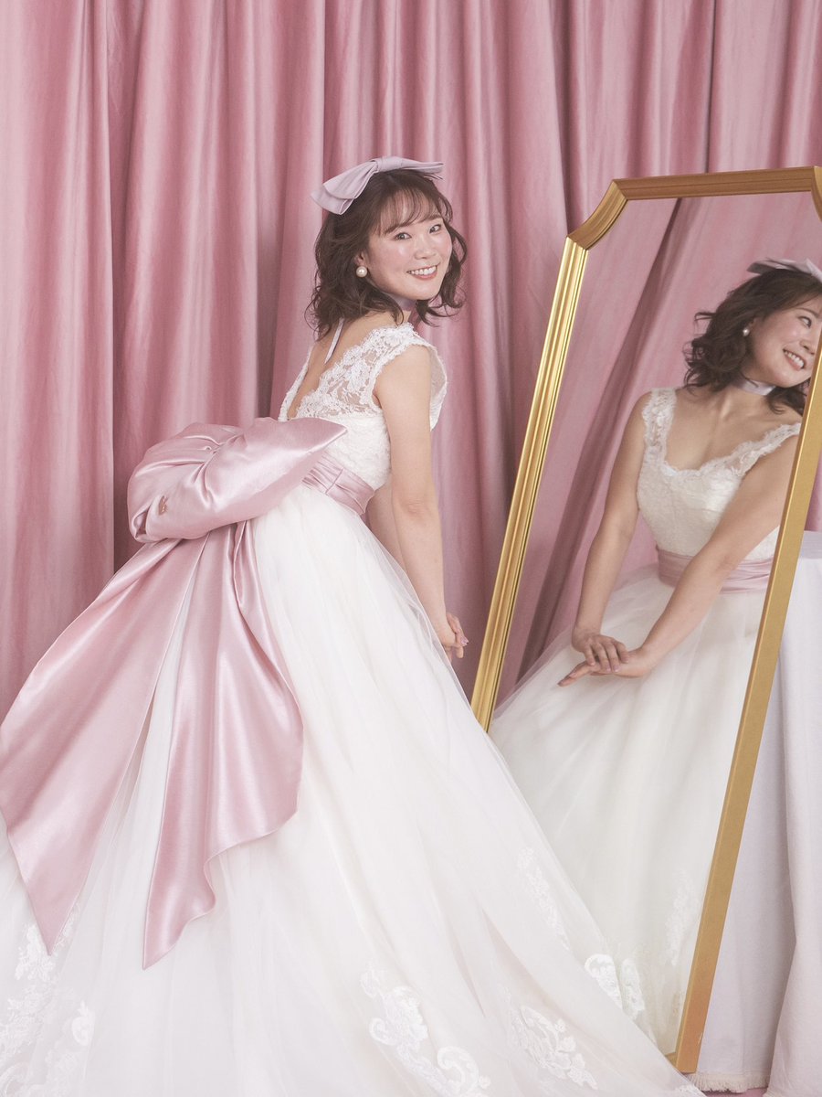 MitsukiTapdance's tweet photo. 私ごとですが昨年末結婚いたしました🕊️18からタップを習い21でこの道で生きていこうと決め、ちょっと普通とは違う人生を歩んでいる自覚がありますが、そんな私をいいと言ってくれる思いやりに溢れた人に出会えました。結婚指輪は月デザインで作ってもらいました🌙これからもよろしくお願いいたします🕊️ https://t.co/pAVdij4b1A
