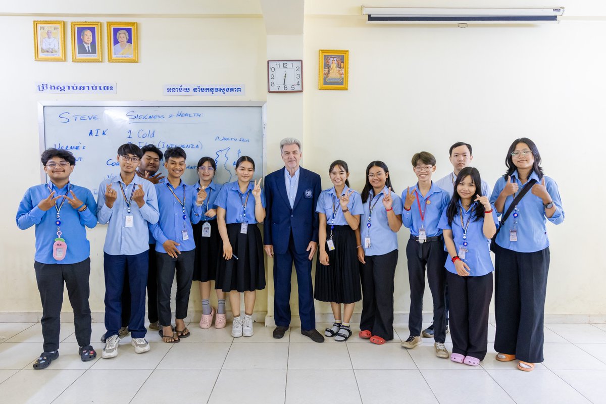 psbuinter's tweet photo. On Saturday and Sunday, March 14th and 15th, 2026, students of the Dual Qualification Program at Preah Sihamoniraja Buddhist University took part in an inspiring learning session focused on Communication Strategy. #DualQualification #CommunicationStrategy #InternationalEducation https://t.co/cbAnuqFJZ5