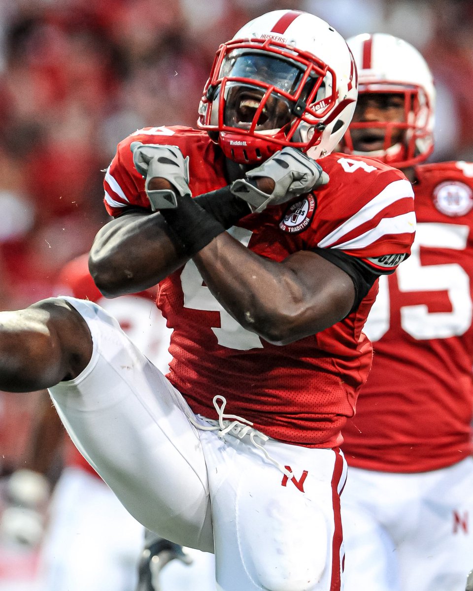 Bussin' With The Boys tweet media