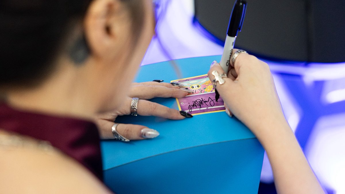 Logitech G tweet media